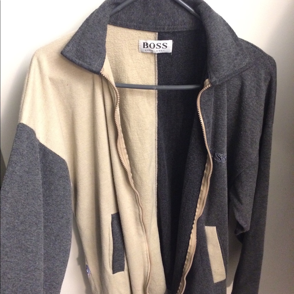 Hugo boss sweater - Picture 2 of 3